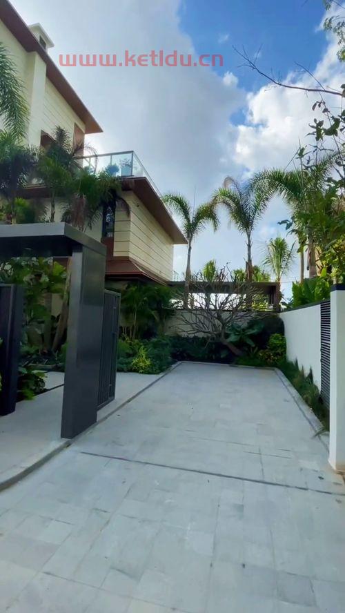 海南别墅花园价格〖三亚棕榈泉国际花园清水湾有多少户 〗